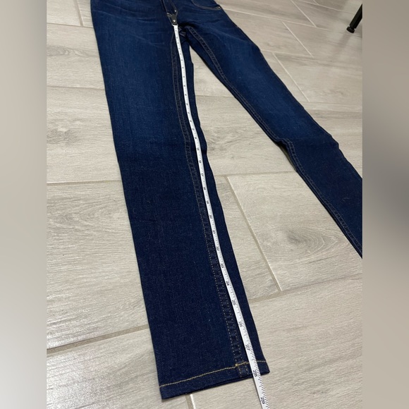 ᗷIᘜ ᔕTᗩᖇ ᒍᗴᗩᑎᔕ 👖 ᔕIᘔᗴ 24 ᗯOᖇᑎ Oᑎᑕᗴ! - Picture 6 of 7